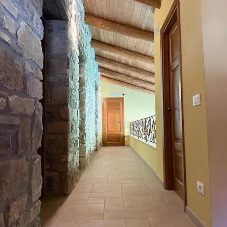 Alojamento de Turismo Rural Domus Lauri